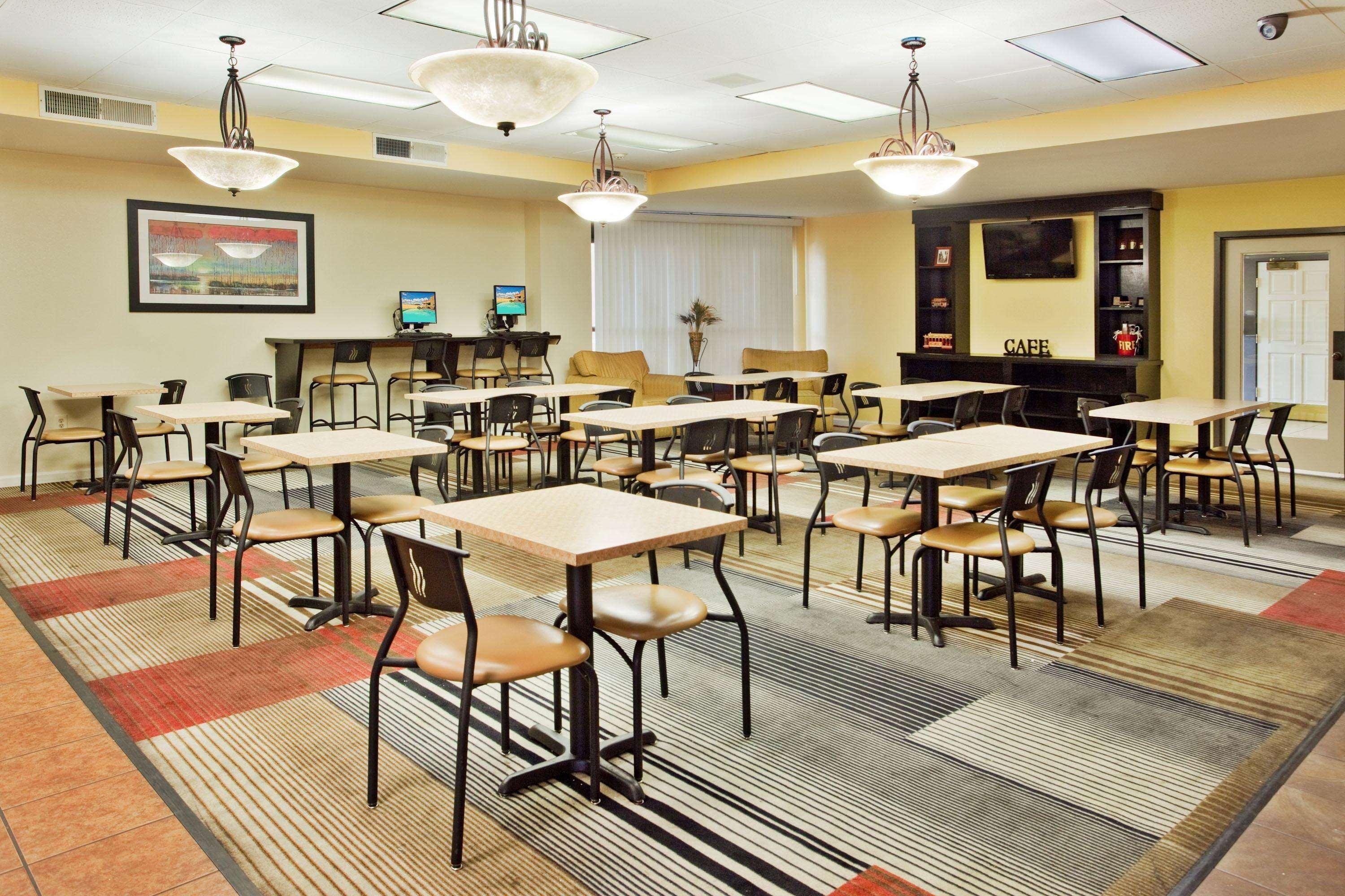 La Quinta By Wyndham Memphis Airport Graceland Bagian luar foto