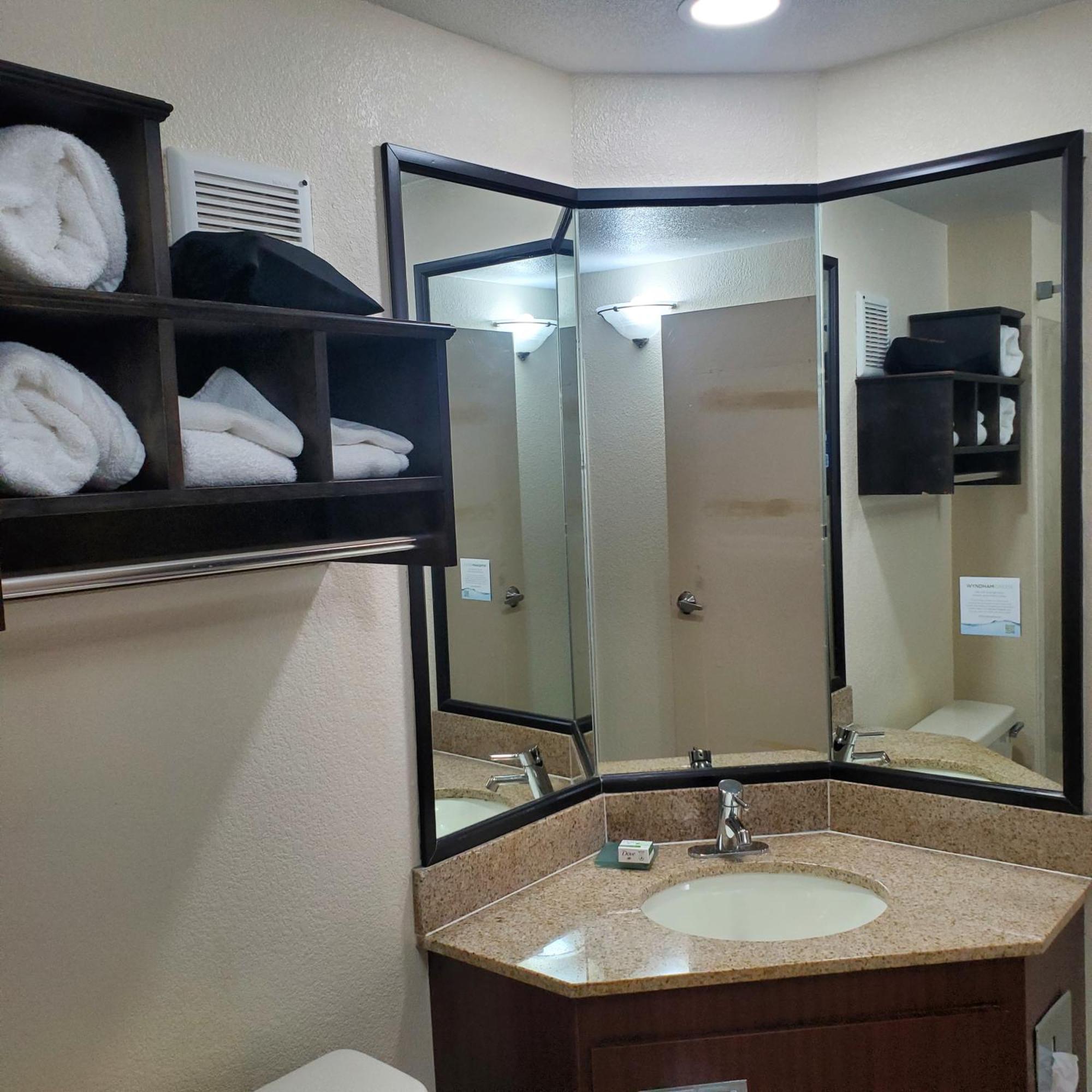 La Quinta By Wyndham Memphis Airport Graceland Bagian luar foto