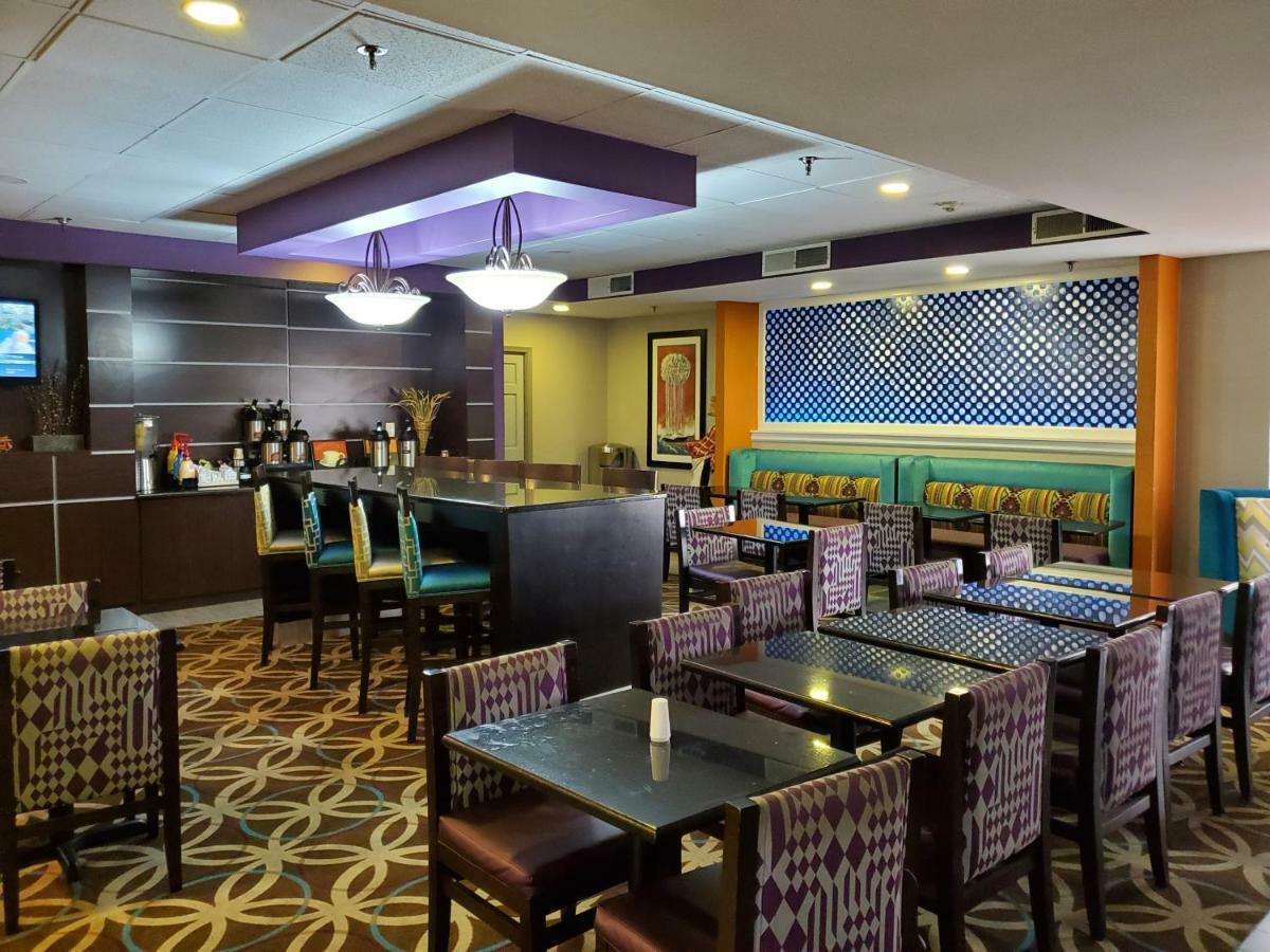 La Quinta By Wyndham Memphis Airport Graceland Bagian luar foto